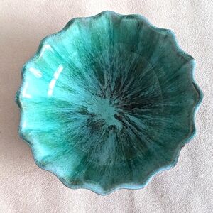 Vintage Blue Mountain Pottery Scalloped Edges Bowl